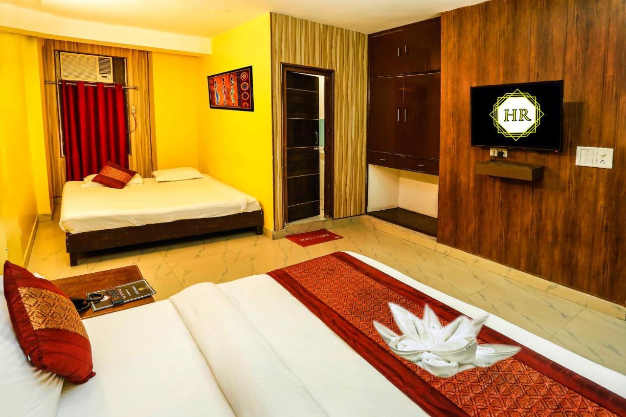 Airport Hotel Runway New Delhi Buitenkant foto